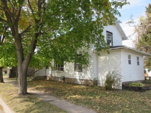 200 W Walnut St, Anamosa, IA 52205