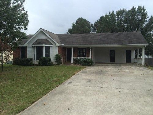 605 Gateway Drive, Bonaire, GA 31005