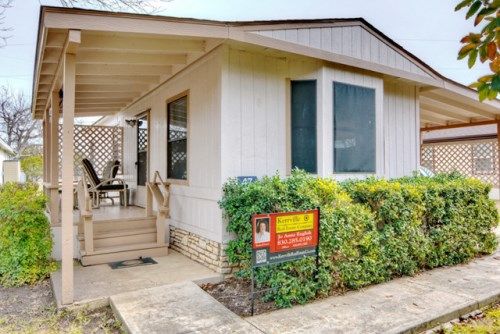 47 Maple Road, Kerrville, TX 78028