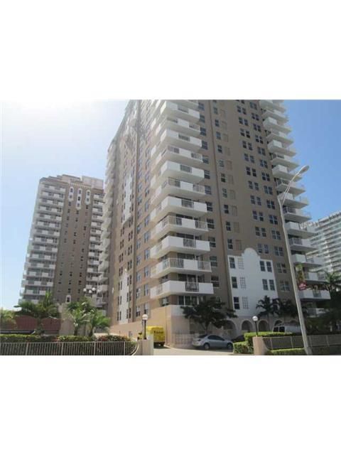 1912 S Ocean Dr # 4C, Hallandale, FL 33009