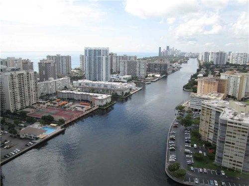 2602 E HALLANDALE BEACH BL # R3105, Hallandale, FL 33009