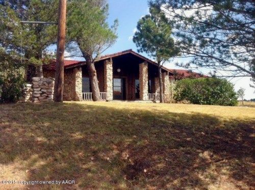 53 Harbor Dr N, Fritch, TX 79036