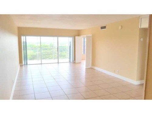 3050 N PALM AIRE DR # 803, Pompano Beach, FL 33069