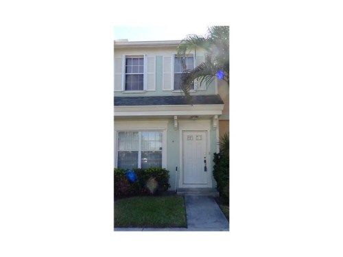 4 SIMONTON CR # 4, Fort Lauderdale, FL 33326