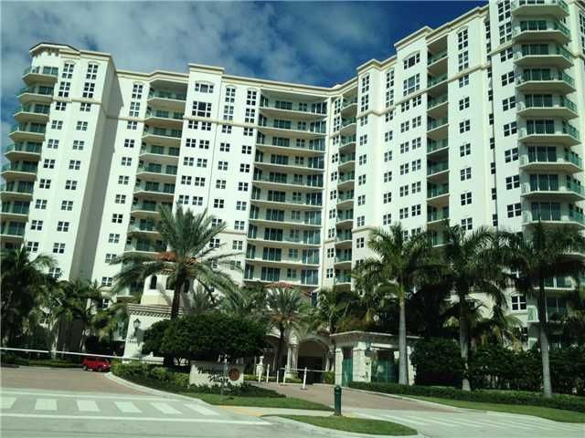 20000 E COUNTRY CLUB DR # 714, Miami, FL 33180