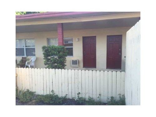 927 N 18 CT # 9, Hollywood, FL 33020