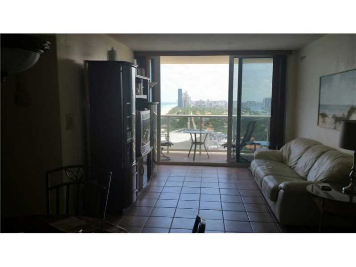 3140 S Ocean Dr # 2303, Hallandale, FL 33009