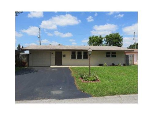 8301 NW 15 CT, Hollywood, FL 33024