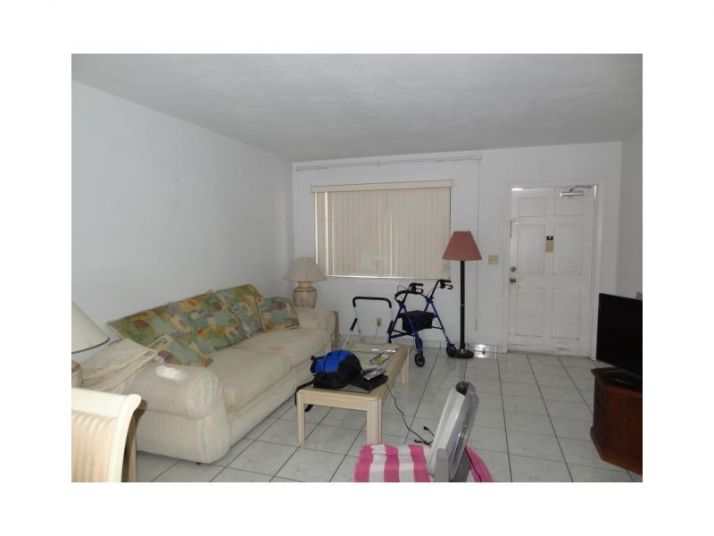 2222 JACKSON ST # 9E, Hollywood, FL 33020