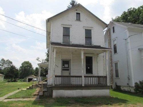 104 Main St, Hollsopple, PA 15935