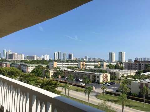 900 NE 12 AV # 705, Hallandale, FL 33009