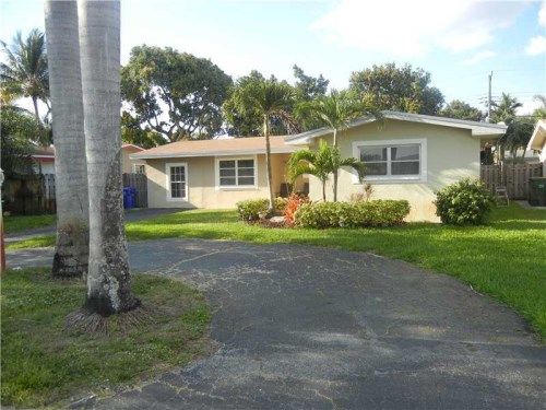 8241 NW 15 ST, Hollywood, FL 33024