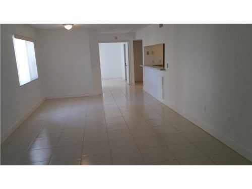 4500 NW 99 CT # 106-5, Miami, FL 33178