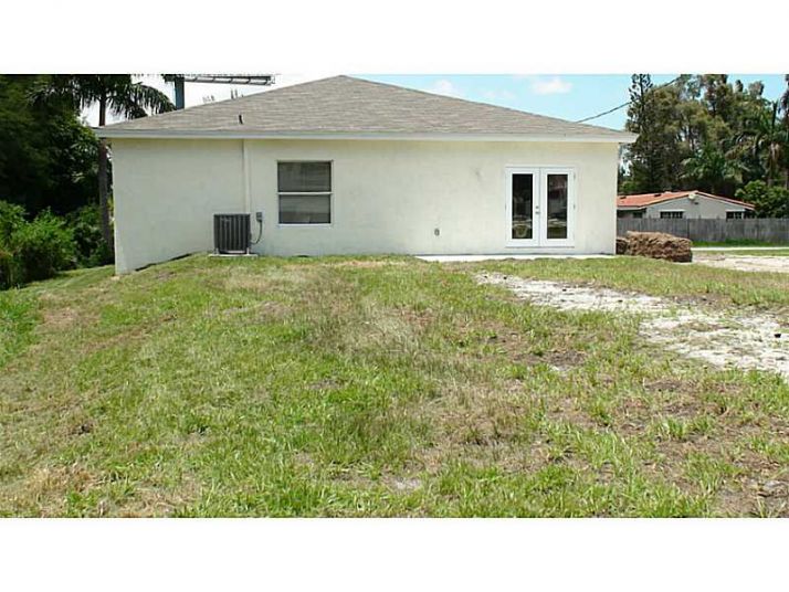 2934 LINCOLN ST, Hollywood, FL 33020