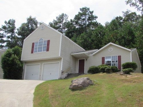 6739 Hidden Lake Dr, Rex, GA 30273