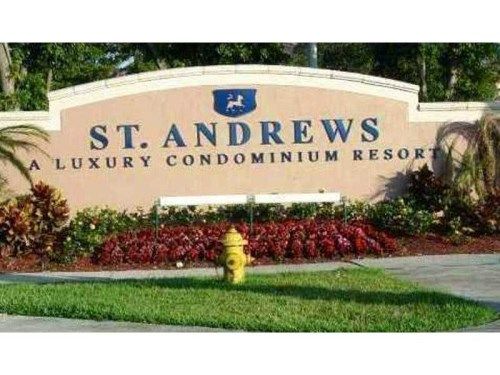 12148 St Andrews Pl # 210, Hollywood, FL 33025