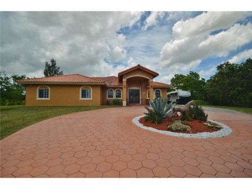 14499 SW 48 ct, Hollywood, FL 33027