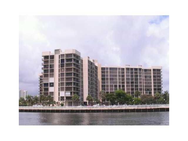 600 PARKVIEW DR # 1119, Hallandale, FL 33009