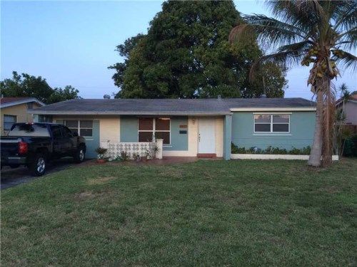 2421 SABAL PALM DR, Hollywood, FL 33023