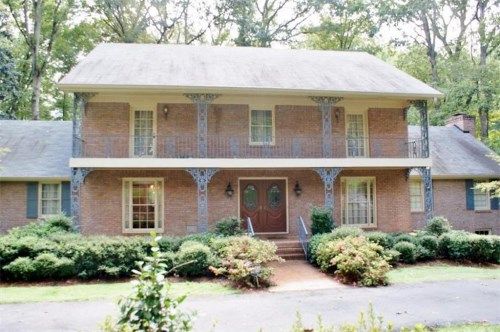 5679 Redcoat Run, Stone Mountain, GA 30087