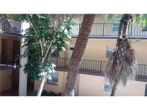 400 COMMODORE DR # 214, Fort Lauderdale, FL 33325