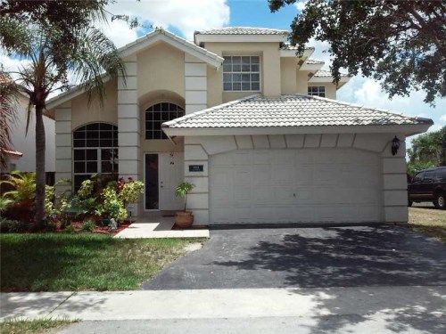 6944 NW 26 ST, Pompano Beach, FL 33063