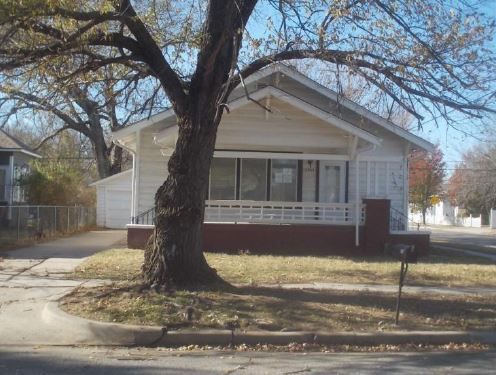 2001 S Water Street, Wichita, KS 67213