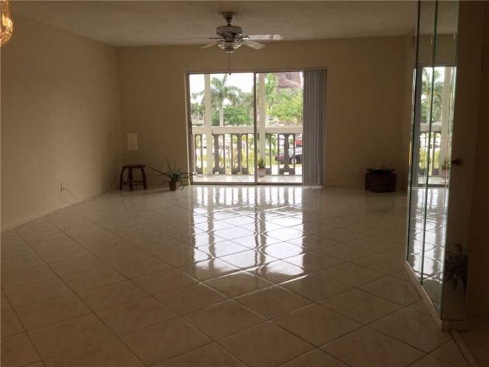 410 SE 2ND ST # 201, Hallandale, FL 33009