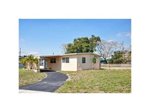 3235 NW 3 ST, Fort Lauderdale, FL 33311