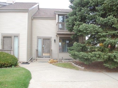 6338 Laurentian Ct Unit 34, Flint, MI 48532