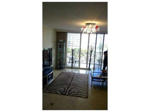 2080 OCEAN DR # 410, Hallandale, FL 33009