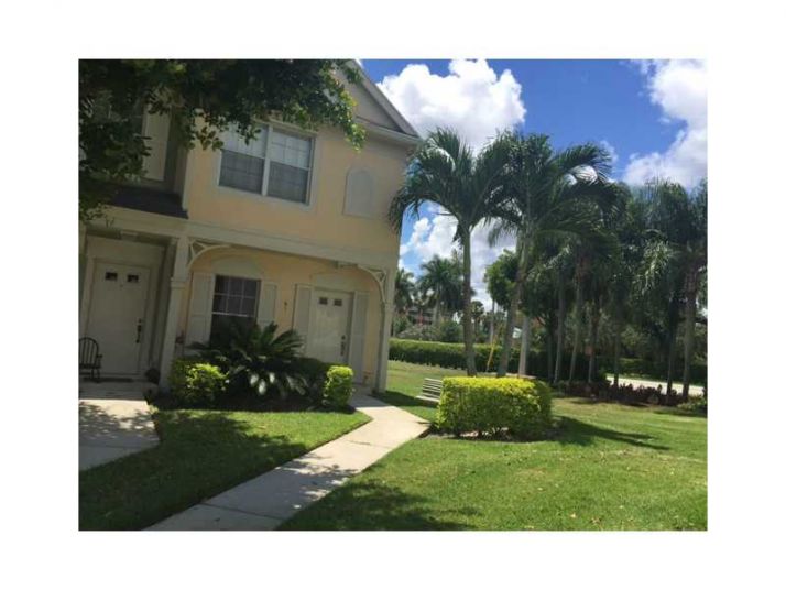 61 WHITEHEAD CIRCLE # 61, Fort Lauderdale, FL 33326