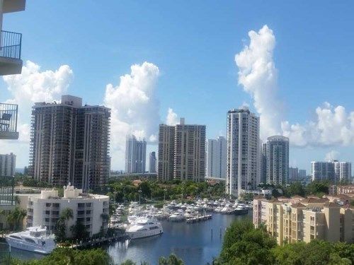 19900 COUNTRY CLUB DR # 902, Miami, FL 33180