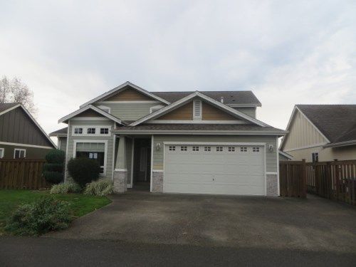 811 13th St SE, Puyallup, WA 98372