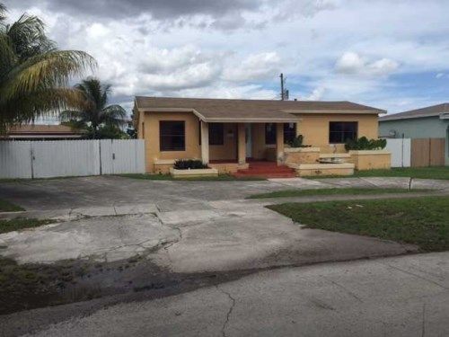 65 E 35 ST, Hialeah, FL 33013