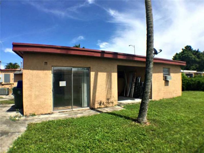 3540 E 10 AV, Hialeah, FL 33013