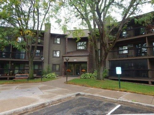 7601 W 101st Street Apt 218, Minneapolis, MN 55438