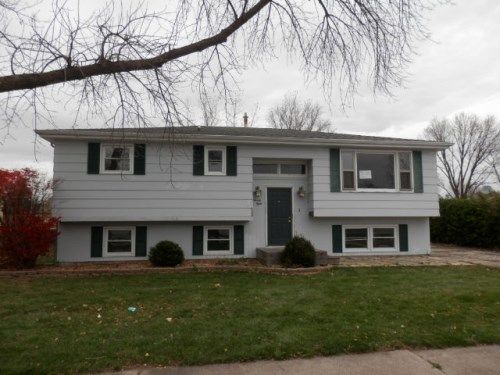 28 Bonds Dr, Bourbonnais, IL 60914