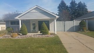 8085 Katherine St, Taylor, MI 48180