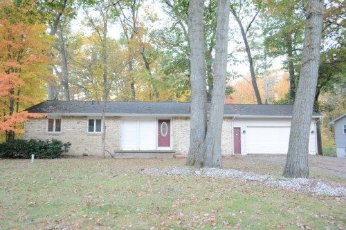 1077 Camelot Dr, Muskegon, MI 49445