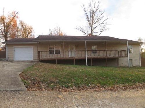 40 Lisa Ave, Poplar Bluff, MO 63901