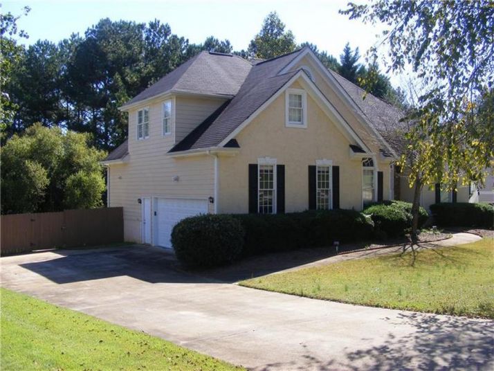 751 Deerwood Drive, Stockbridge, GA 30281