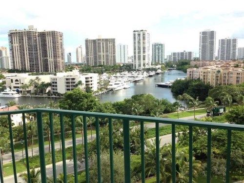 19900 E Country Club Dr # 907, Miami, FL 33180