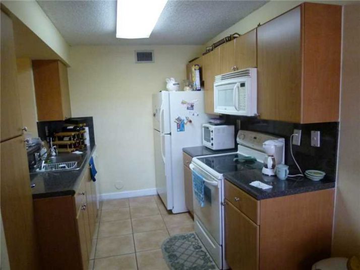 9754 NW 47 TE # 169, Miami, FL 33178