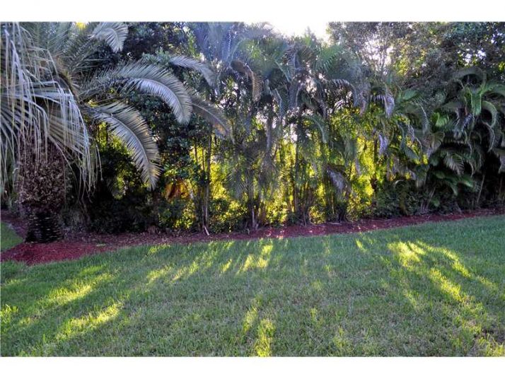 527 SE 23 DR, Homestead, FL 33033