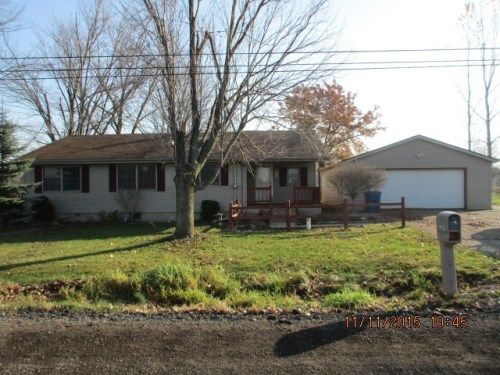 315 S Dutcher St, Corunna, MI 48817