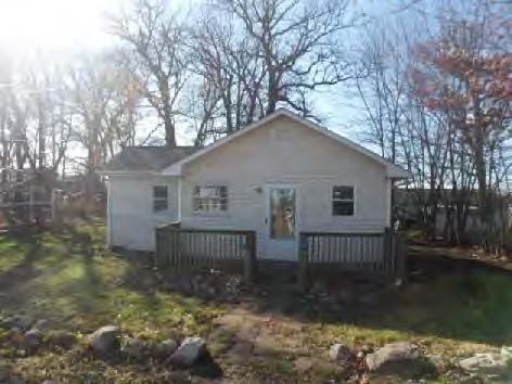 644 S Lakeview Dr, Lowell, IN 46356