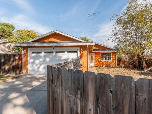 7230 Manuel St, Rio Linda, CA 95673