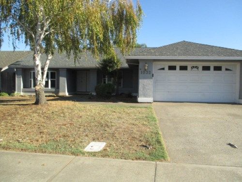 1032 Miwok Drive, Lodi, CA 95240