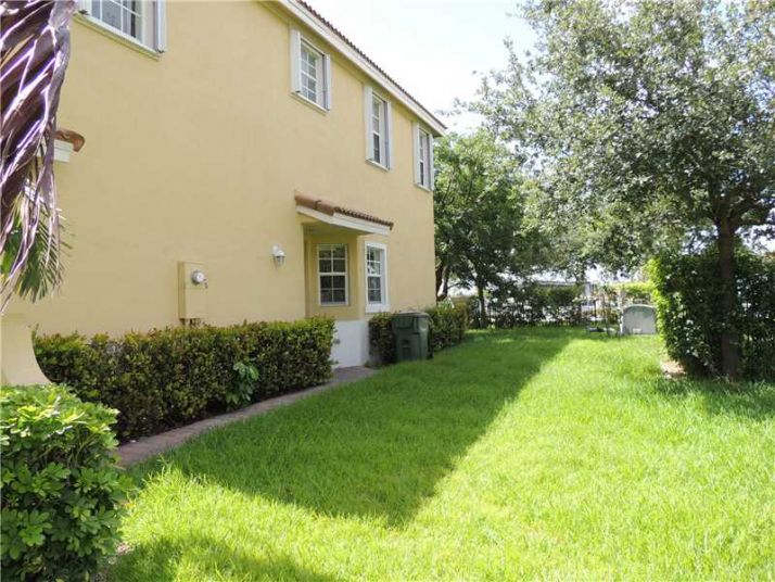 2175 NE 7 ST # 2175, Homestead, FL 33033